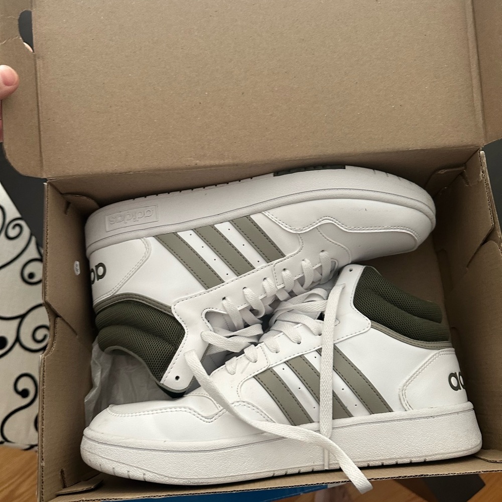 Adidas Men's White and Green Sneakers